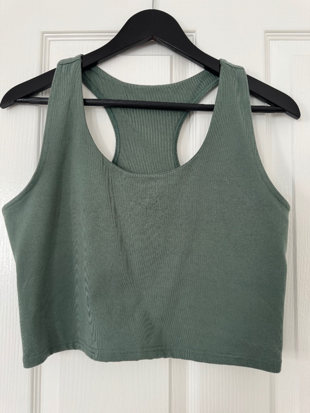 PACT cropped athletic tank - L